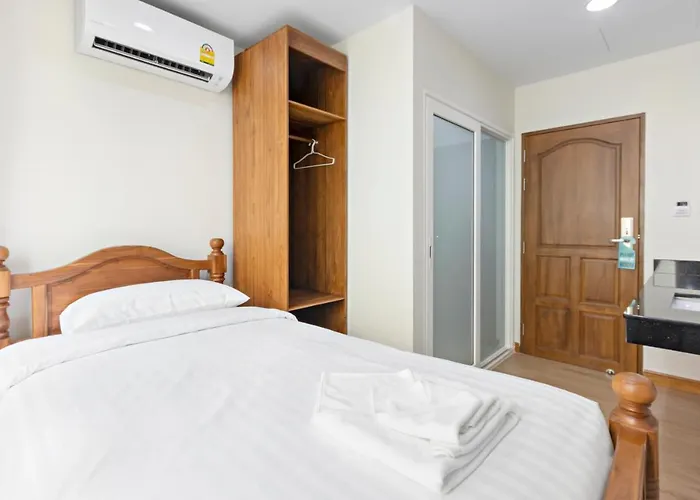 Royale 8 Ville Guest House